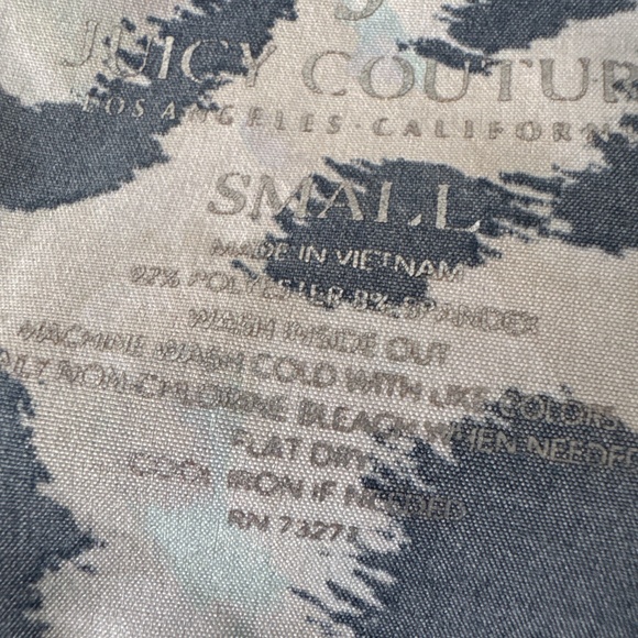 Juicy couture V-neck tie front blouse - Picture 6 of 6